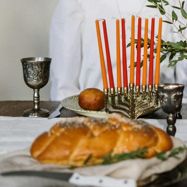 A table laid for Shabbat guests